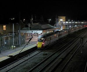 Rzeź w pociągu! Dziewięć osób walczy o życie