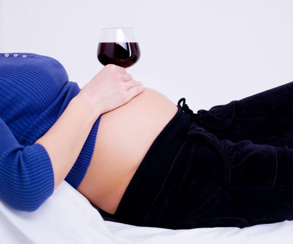 Piłam alkohol nie wiedząc o ciąży. Czy moje dziecko będzie chore?