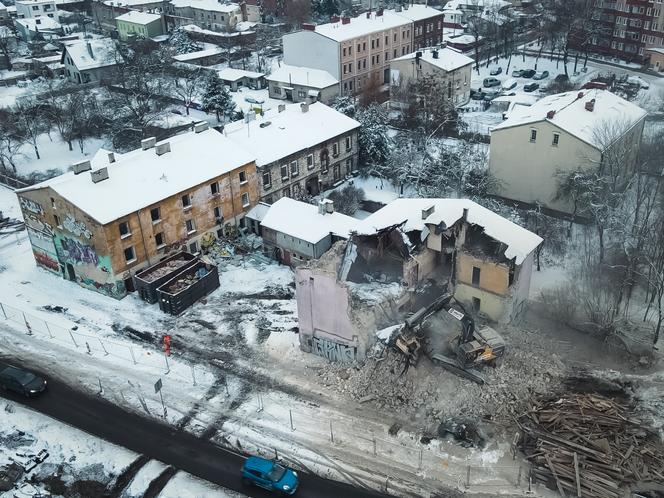 Częstochowa. Na DK91 wyburzają kamienice i stację benzynową