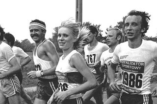 45 lat od pierwszego Maratonu Warszawskiego. Jak wyglądał pierwszy maraton w stolicy Polski?