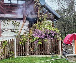 Tragiczny pożar we wsi Nowodziel. Nie żyje znany koszykarz