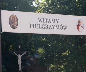 Tysiące kobiet i dziewcząt na pielgrzymce do Piekar Śląskich. Jestem w Kościele, więc idę