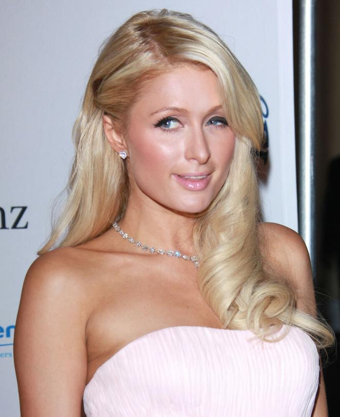 Paris Hilton wyszła za mąż! Zobacz jak się zmieniała