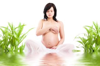 Zabiegi kosmetyczne i SPA w ciąży: co wolno a czego nie?
