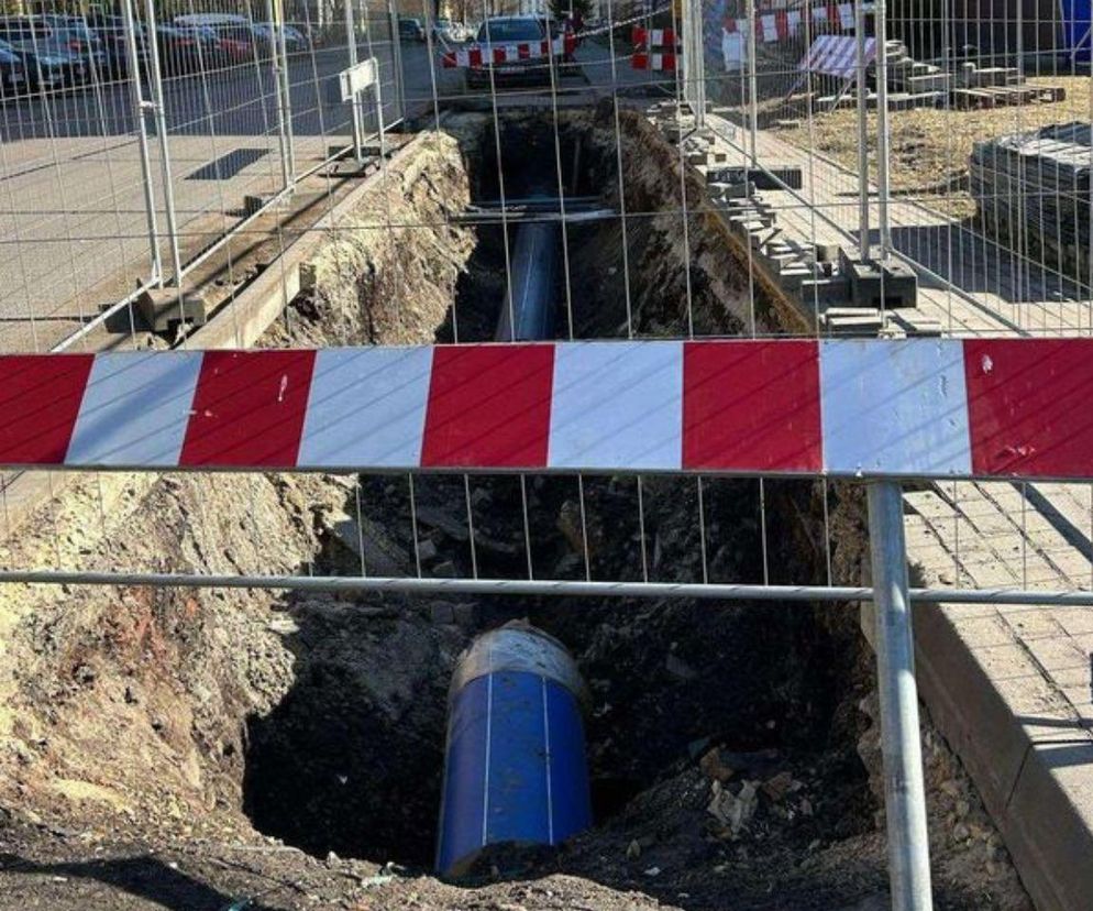 Śmiertelny wypadek w Będzinie. Senior wpadł do głębokiego wykopu. Nie udało się go uratować