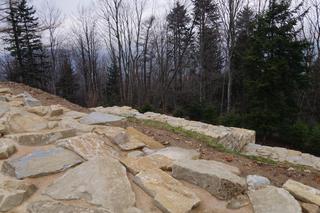 W Małopolsce powstaje nowa atrakcja turystyczna. Trwa odbudowa średniowiecznego zamku 