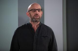 Na Wspólnej odc. 3134 - opis, streszczenie: Naczelny wkracza do redakcji w decydującym momencie sporu o artykuł 