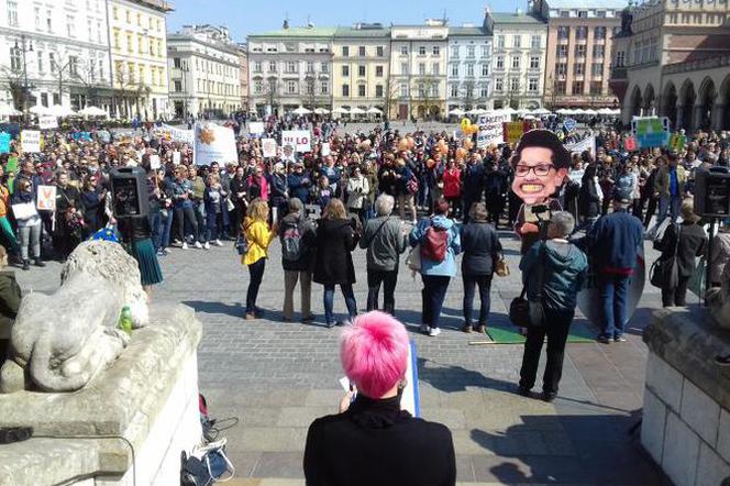 Demonstracja nauczycieli w Krakowie