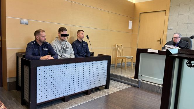 Makabra w Ostrowie. Rozłupał kamieniem czaszkę kurierowi. 