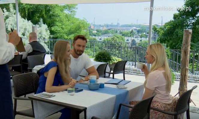 M jak miłość. Joasia (Barbara Kurdej-Szatan), Luiza (Dominika Kryszczyńska), Leszek Krajewski (Sławek Uniatowski)