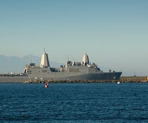 Okręt desantowy USS New Orleans (LPD-18)