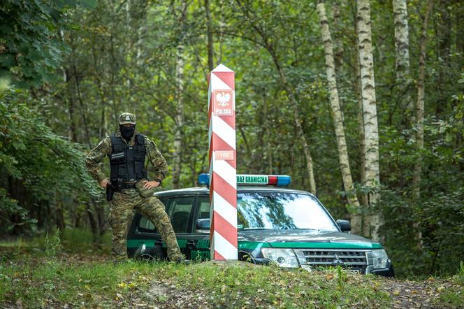 Niedaleko granicy polsko-białoruskiej znaleziono zwłoki trzech osób. Straż graniczna przedstawiła nowe ustalenia