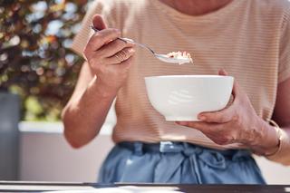  5 błędów żywieniowych typowych po czterdziestce. Popełnia je prawie każdy
