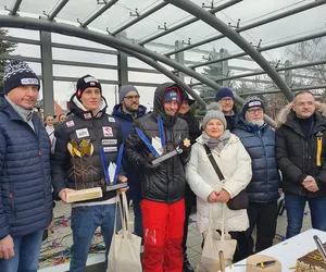 Wielkie świętowanie w Ustroniu. Na rynku powitano Piotra Żyłę i Pawła Wąska