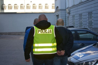 Gdańsk: Pościg za włamywaczami. Policjanci zatrzymali dwóch mężczyzn