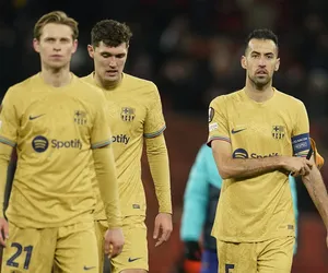 Zaskakujący komunikat Barcelony! Gwiazdor pożegnał się z kibicami, to już koniec. Sergio Busquets odchodzi z Camp Nou