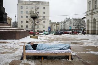 Nietypowa manifestacja na Krakowskim Przedmieściu w Warszawie