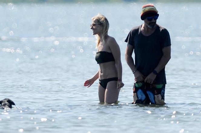 Patrycja Markowska  na skuterze 