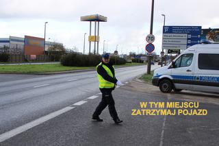 Policja przypomina sygnały i komendy kierujących ruchem