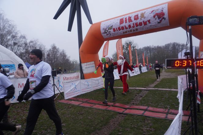 11. Bieg Mikołajkowy nad Jeziorem Strzeszyńskim w Poznaniu