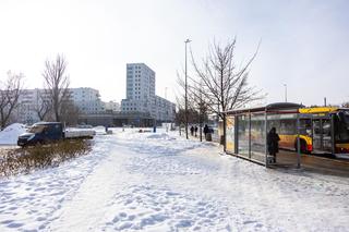 Wystawiona na sprzedaż miejska działka przy metrze Młociny