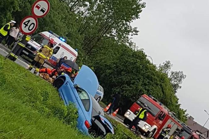 Dramatyczny wypadek w Krakowie Rozpędzone BMW wjechało w