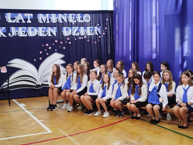 Uroczystość jubileuszowa w siedleckiej "Dziesiątce" była okazją do wspomnień