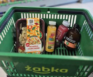 Świat na talerzu z okazji Międzynarodowego Dnia Szefa Kuchni. Zostań odkrywcą smaku z Porcją DobreGO!” od Żabki