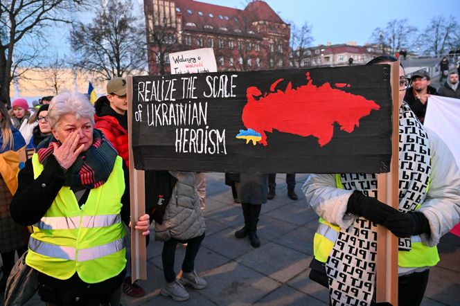 Demonstracja "Trzy lata w obronie Ukrainy" na pl. Solidarności