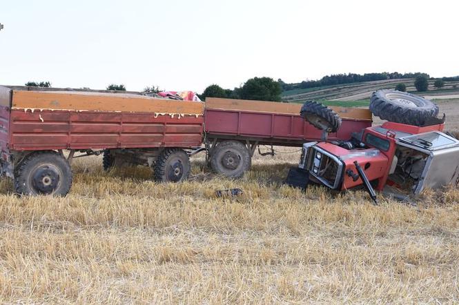 Lubelskie: Ciągnik rolniczy niemal ZMIAŻDŻYŁ kierowcę! Mężczyzna trafił do szpitala