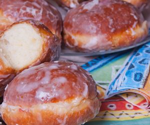 Tłusty Czwartek coraz bliżej. Jak nie wpaść w pączkową pułapkę?