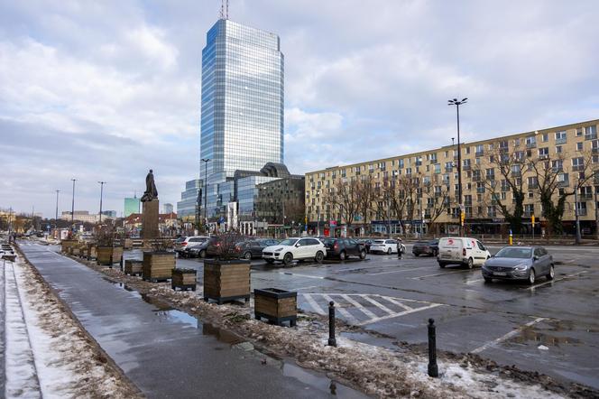 Plac Bankowy – wielki parking