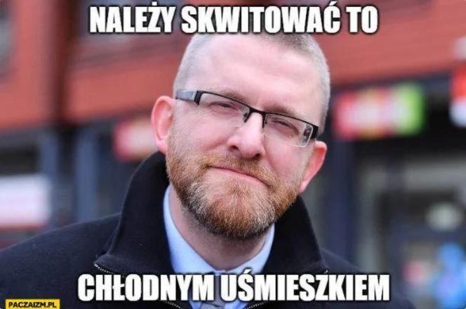 Najlepsze memy o Grzegorzu Braunie. Tak internet śmieje się z zachowania polityka