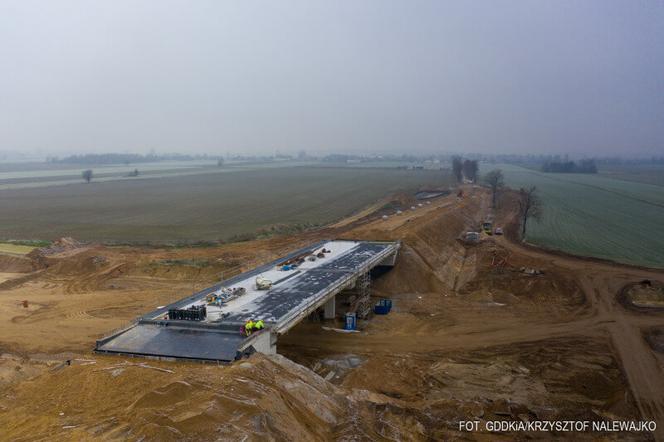 Budowa S7 na trasie Napierki - Płońsk. Zobacz postępy prac [GALERIA]