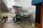 Pożar warzywniaka przy ul. Boenigka w Olsztynie. Dwie osoby zostały poszkodowane [ZDJĘCIA]