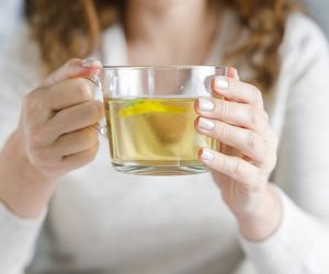 Rozkręci metabolizm i przyspieszy spalanie oponki. Tylko nie dodawaj do niej cukru