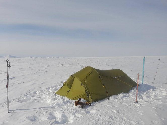  Polka samotnie weszła na Newtontoppen (1713 m), najwyższy szczyt wyspy Spitsbergen. Zrobiła to z bronią! 