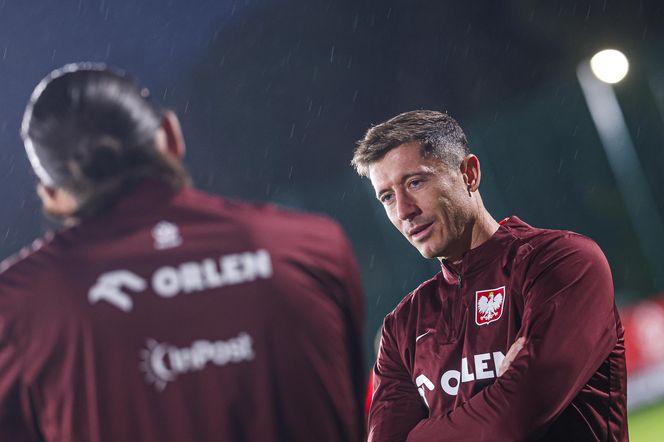 Robert Lewandowski i inni kadrowicze na treningu reprezentacji Polski