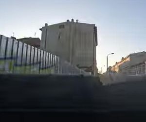 Strzelanina w Bydgoszczy, mężczyzna z raną brzucha. Policjanci weszli do sprawcy o 6.15! Jest NAGRANIE