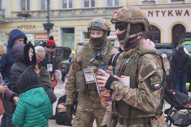 WOŚP 2024 w Bydgoszczy. Tłumy w centrum miasta