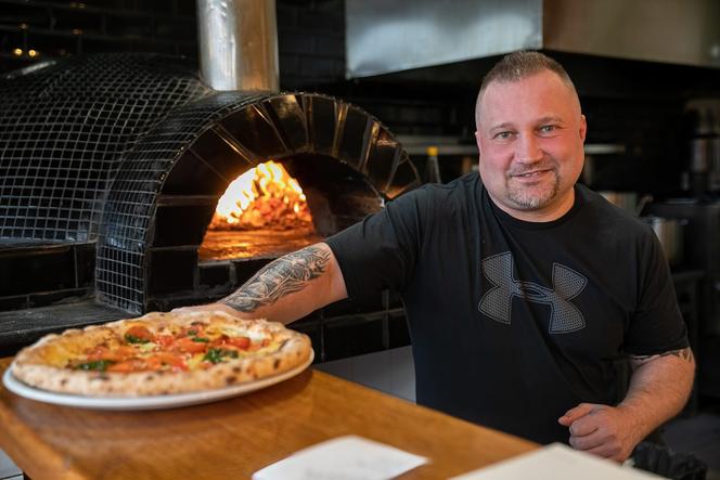 Nie zamknął lokalu mimo obostrzeń. Restaurator walczy o przetrwanie, To jedyne wyjście