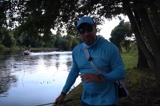 Wędkują w środku miasta i to nocą. Brda i centrum Bydgoszczy to raj dla miłośników street fishingu