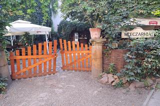 Food trucki i ogródki kawiarniane w Krakowie. Tutaj zjesz, odpocznie i złapiesz ostatnie promienie słoneczne