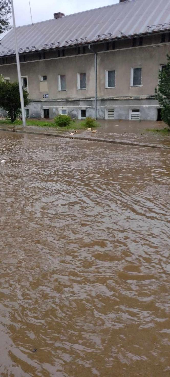 Lądek Zdrój i Stronie Śląskie zalewa woda. Dramatyczne relacje mieszkańców 