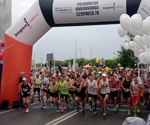 Półmaraton Radomskiego Czerwca '76. Na starcie około 550 biegaczy