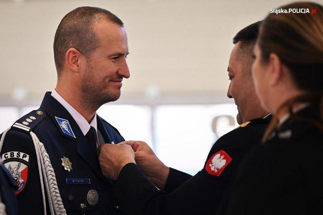 Dzielny proucznik uratował mamę i jej córkę