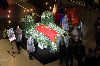 Płock upamiętni rocznicę śmierci Adamowicza. Rozpalimy światło w sercach