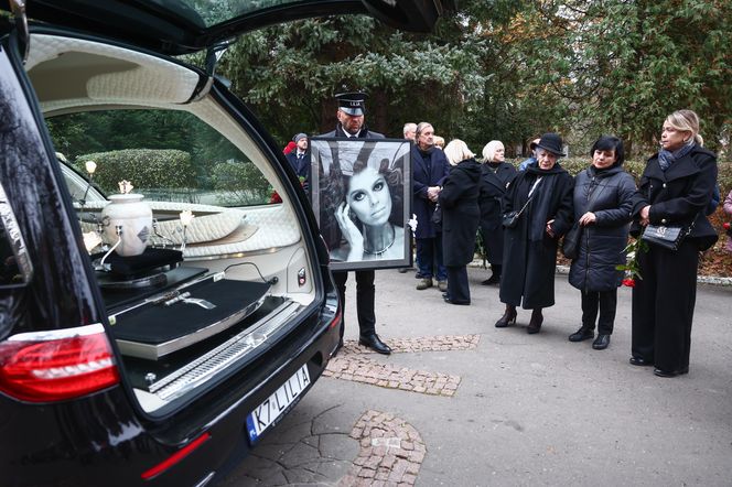 Ostatnie pożegnanie Elżbiety Zającówny na krakowskim cmentarzu