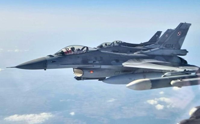Polskie samoloty F-16