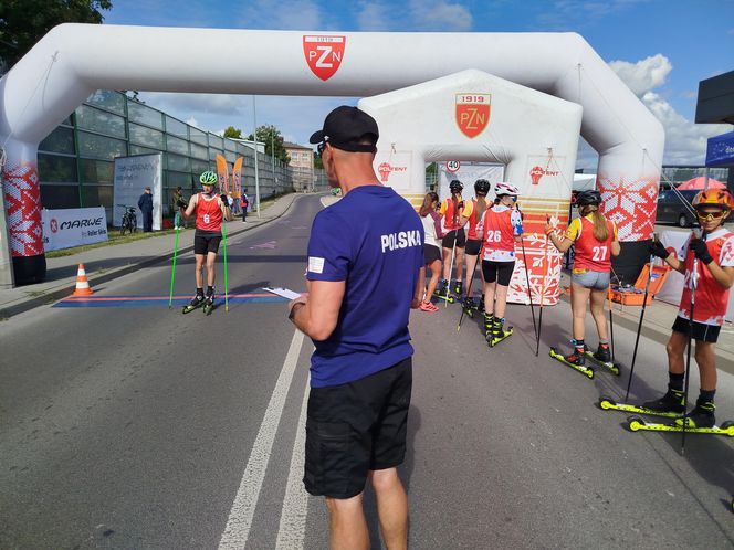 Zawody o Puchar Polski na nartorolkach Marwe Cup 2025 zostały zainaugurowane w Siedlcach